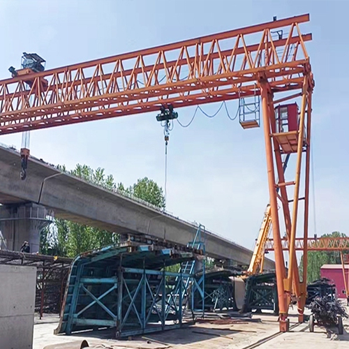 辽宁铁岭龙门吊厂家 龙门吊主梁上拱度：预设微拱藏巧思，稳承重载不变形