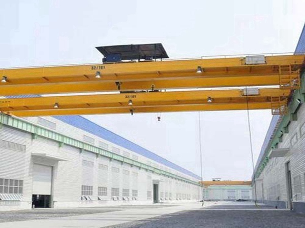 广东珠海桥式起重机厂家 通用桥式起重机起升机构：垂直吊运的动力核心